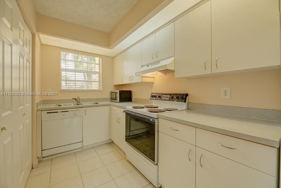 KEYS GATE CONDO NO SEVEN - Residential