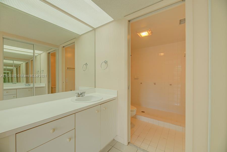 KEYS GATE CONDO NO SEVEN - Residential