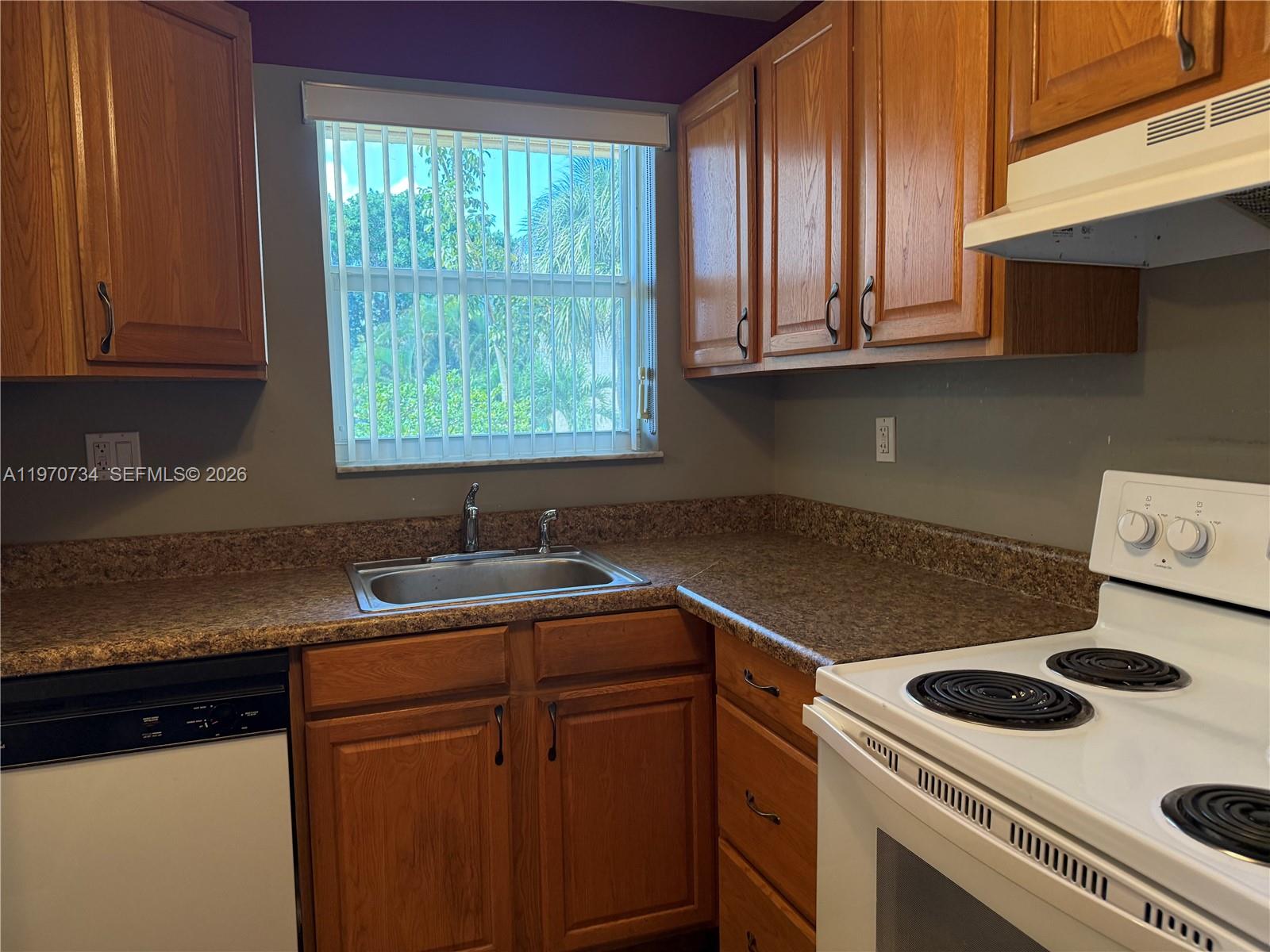 SUNRISE LAKES 69 CONDO - Residential