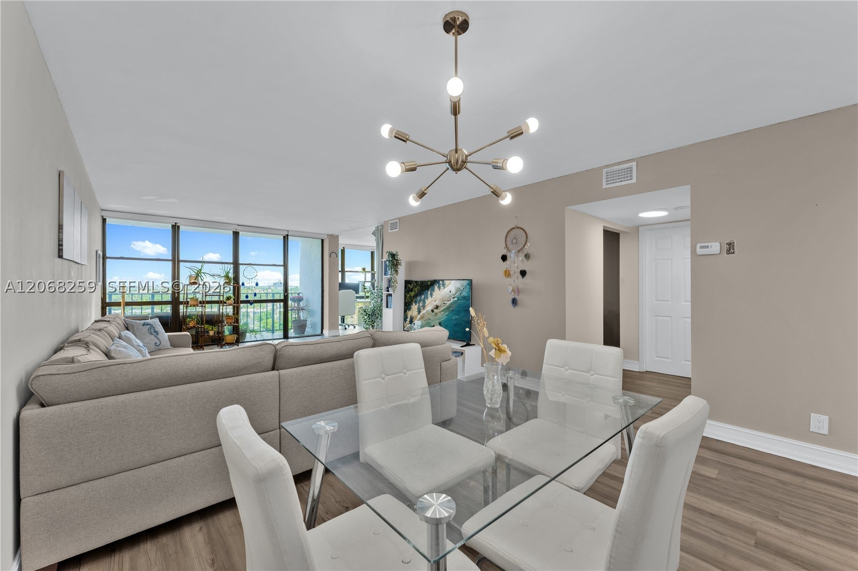1000 Parkview Dr 1007