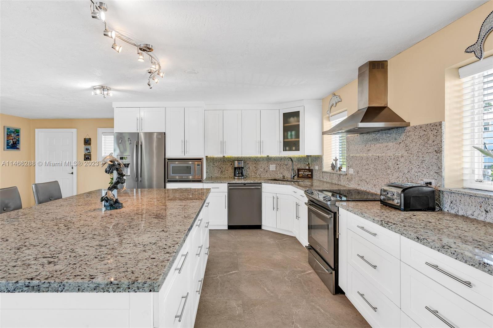 PIRATES COVE 1ST ADD - Residential