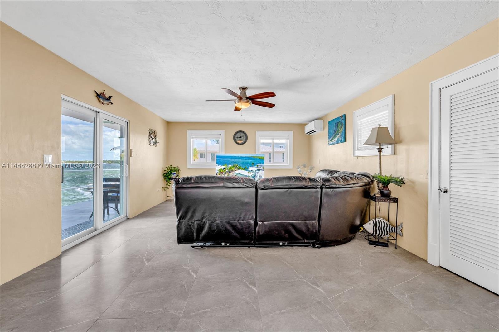 PIRATES COVE 1ST ADD - Residential