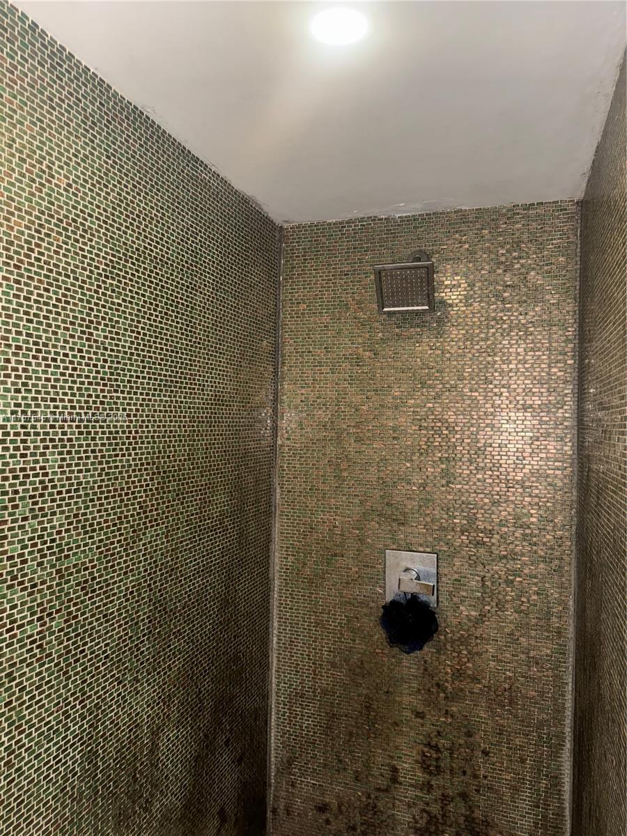 LINCOLN SUB - Residential