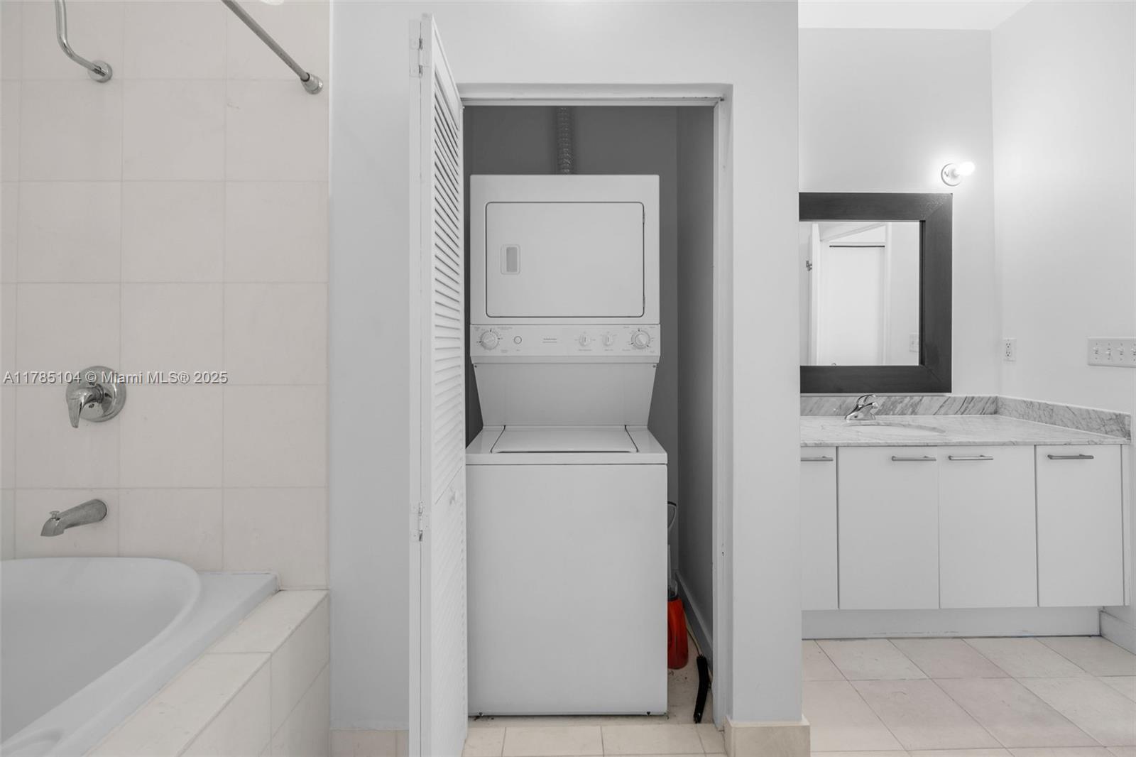 THE MERIDIAN CONDO - Residential