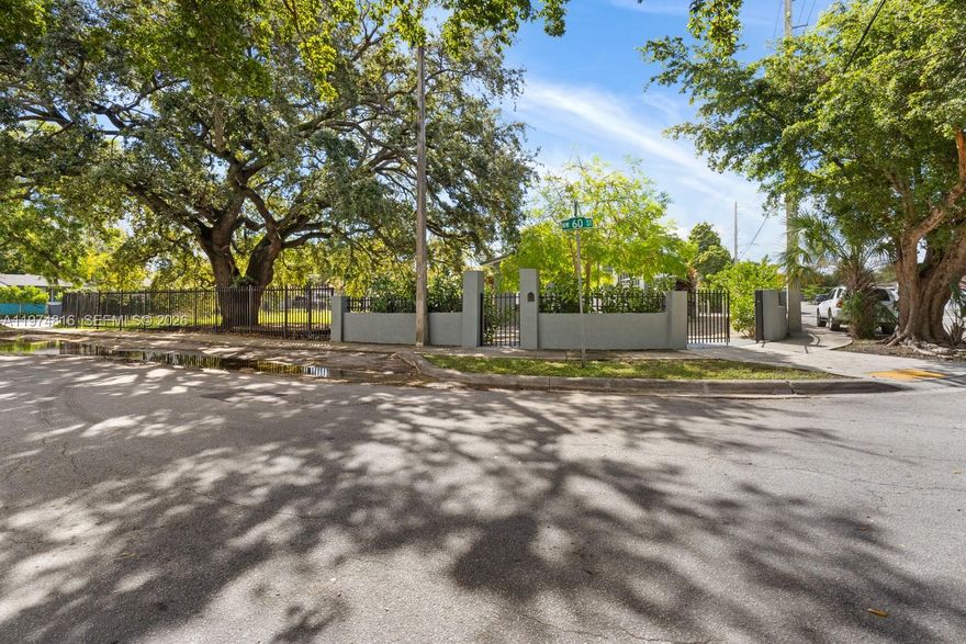 3 UNITS!! Investor Alert – It’s All About the Return! Don’t miss this incredible opportunity to own a fully remodeled 3 units that delivers immediate income. This property features three fully furnished units, each thoughtfully upgraded and designed for tenant comfort. Property was completely renovated. Total Monthly Income: $5,250 ROI: 8% No HOA or Association Fees – maximize your net return. All units are currently rented. Whether you're a seasoned investor or just starting your real estate portfolio, this property is a cash-flowing gem with strong rental potential.