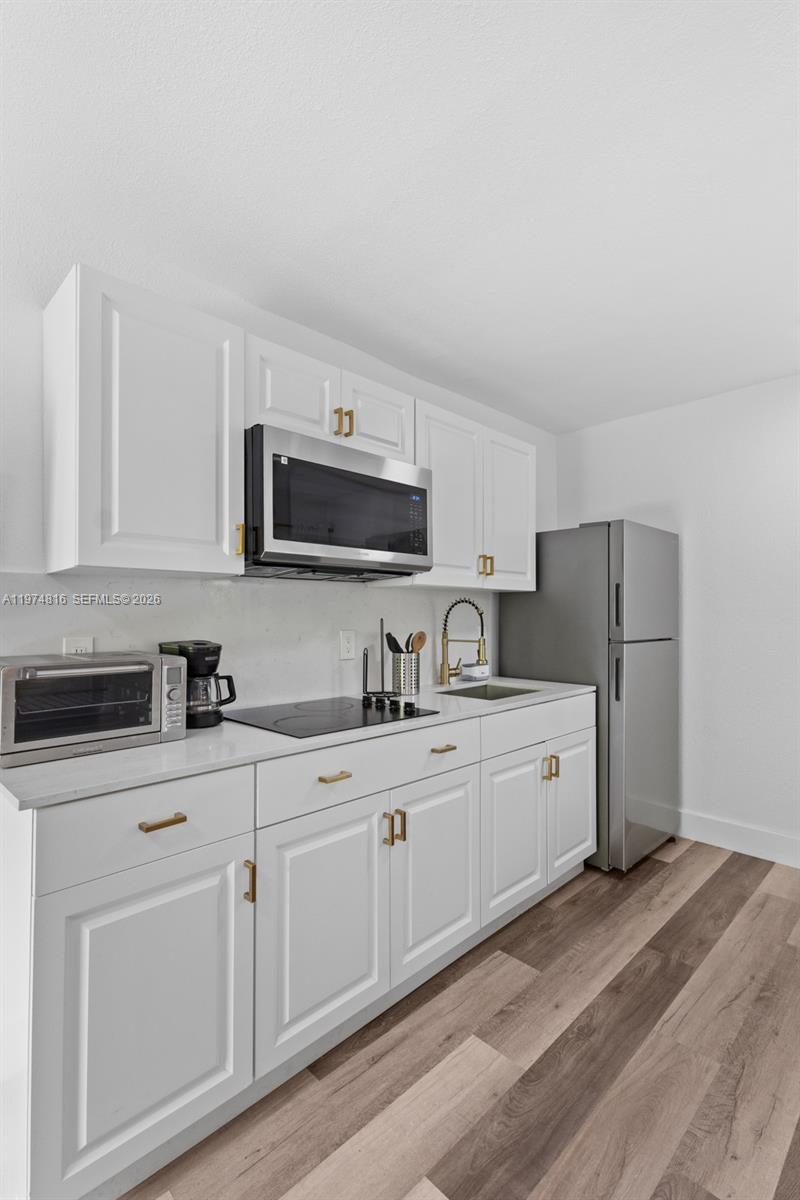 MAINARD MANOR - Residential