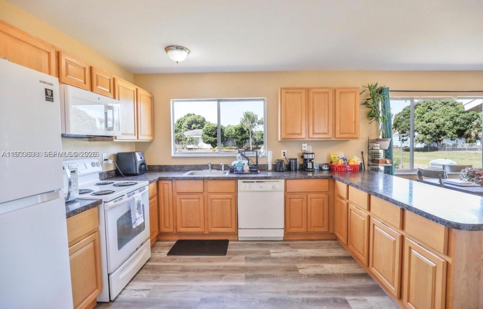 PORT ST LUCIE SECTION 41 - Residential Lease