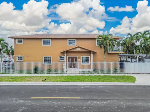 Photo of 948 E 47th St, Hialeah, FL 33013 (MLS # A11846519) Photo of 948 E 47th St, Hialeah, FL 33013 (MLS # A11846519)