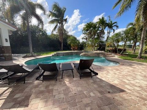 352 Kingfisher Dr 0 Jupiter FL 33458