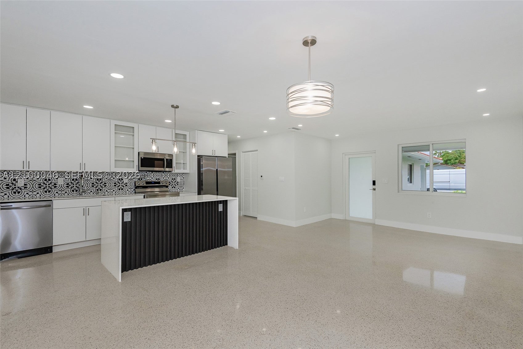 1025 SW 11th St 1025 - Image 1