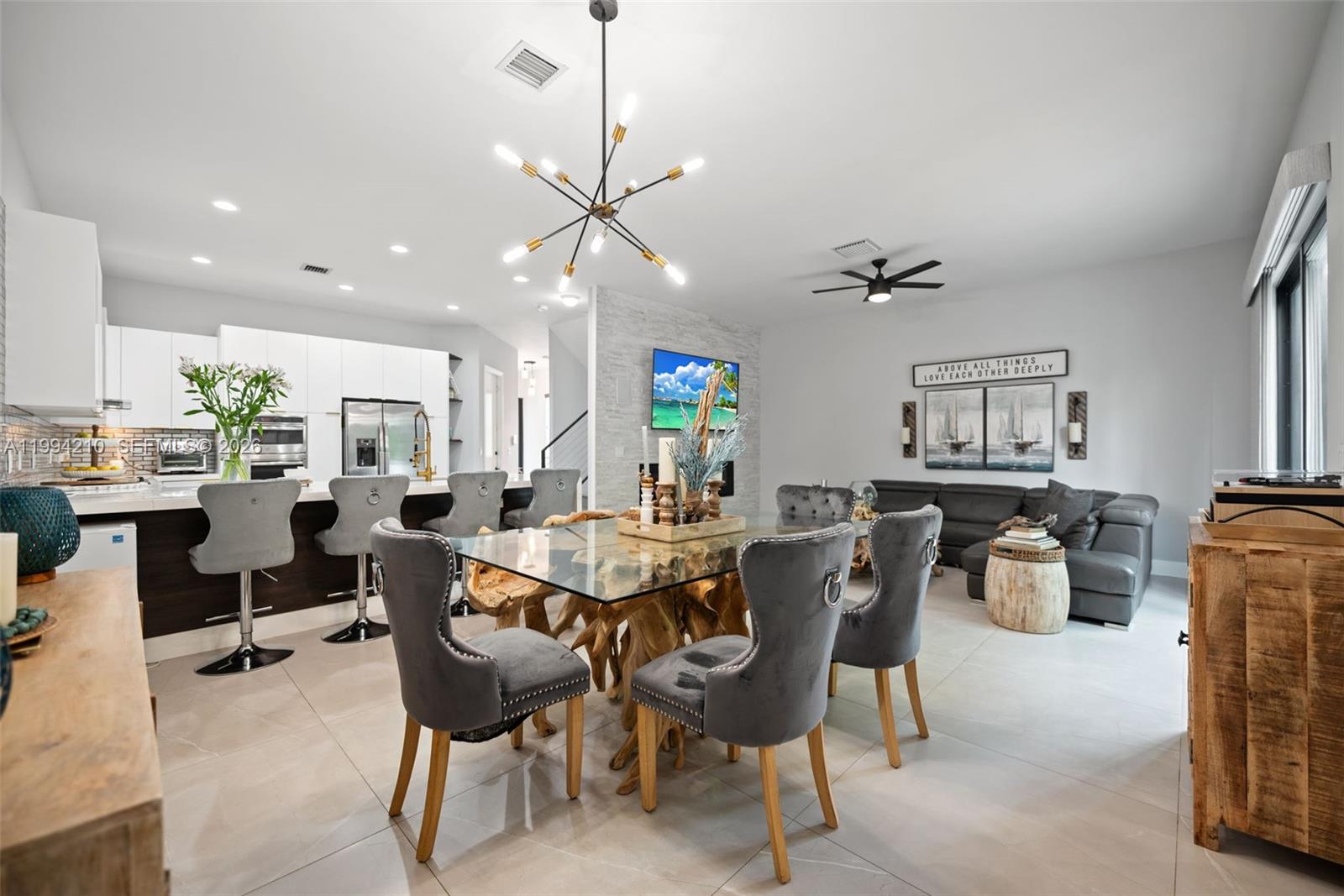 REVISED PLAT OF CANAL GRO - Residential