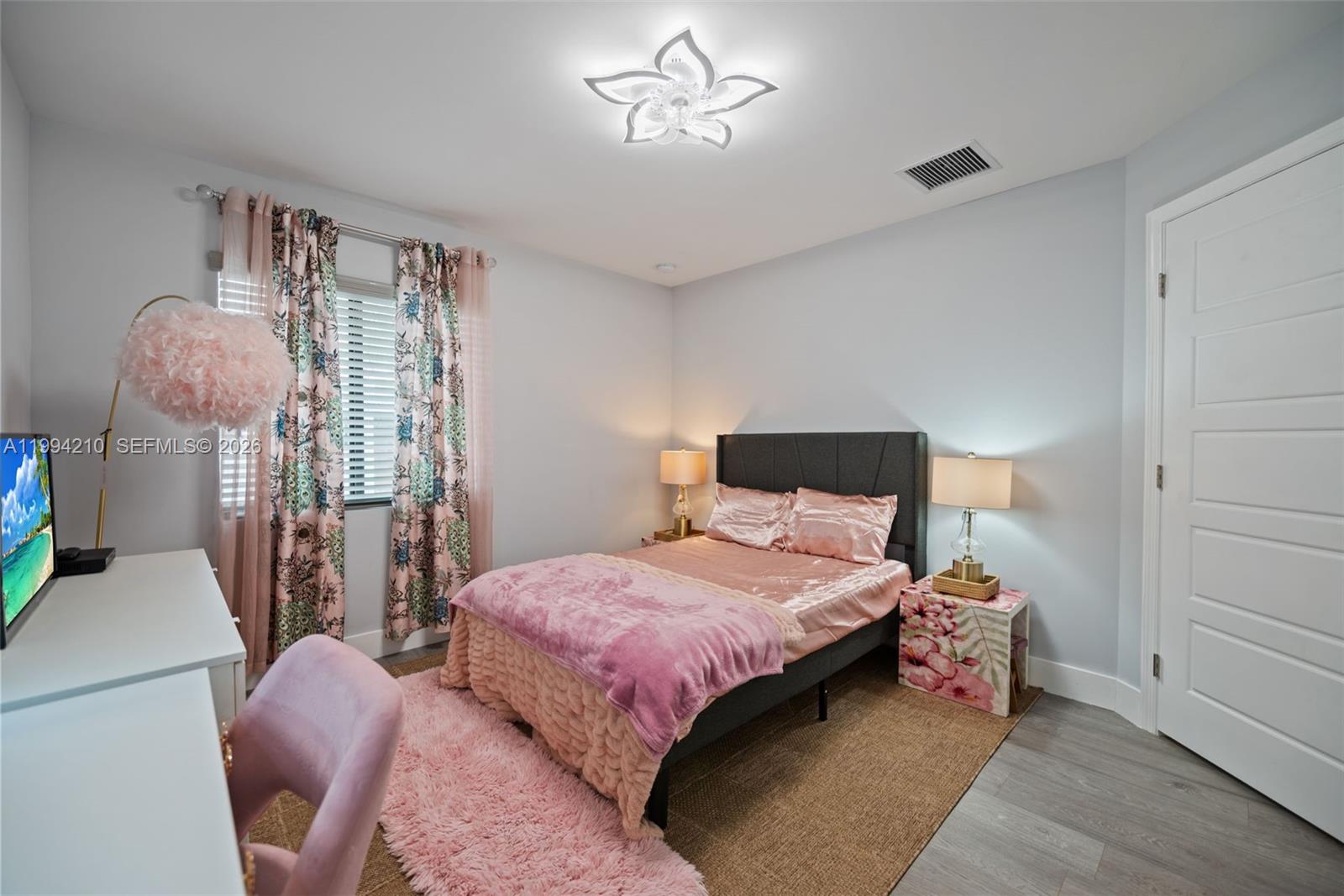 REVISED PLAT OF CANAL GRO - Residential