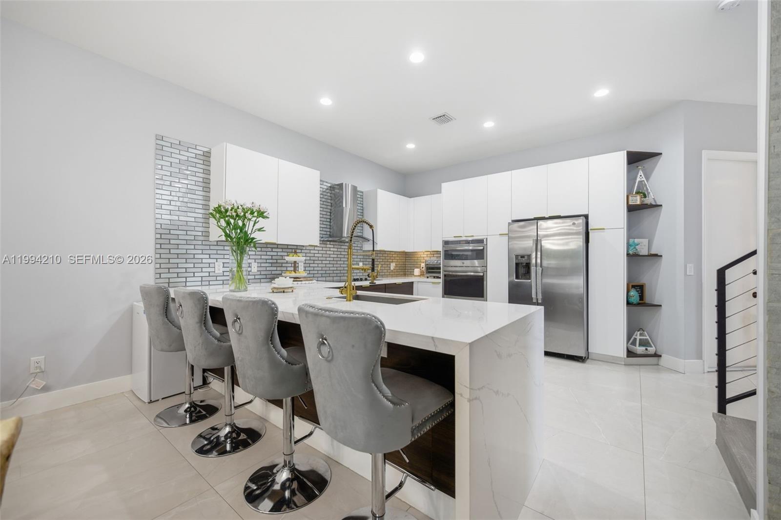 REVISED PLAT OF CANAL GRO - Residential