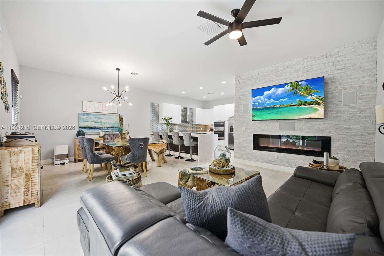 REVISED PLAT OF CANAL GRO - Residential