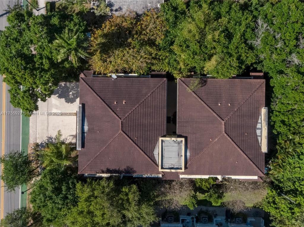 1740-1746 N Dixie Hwy