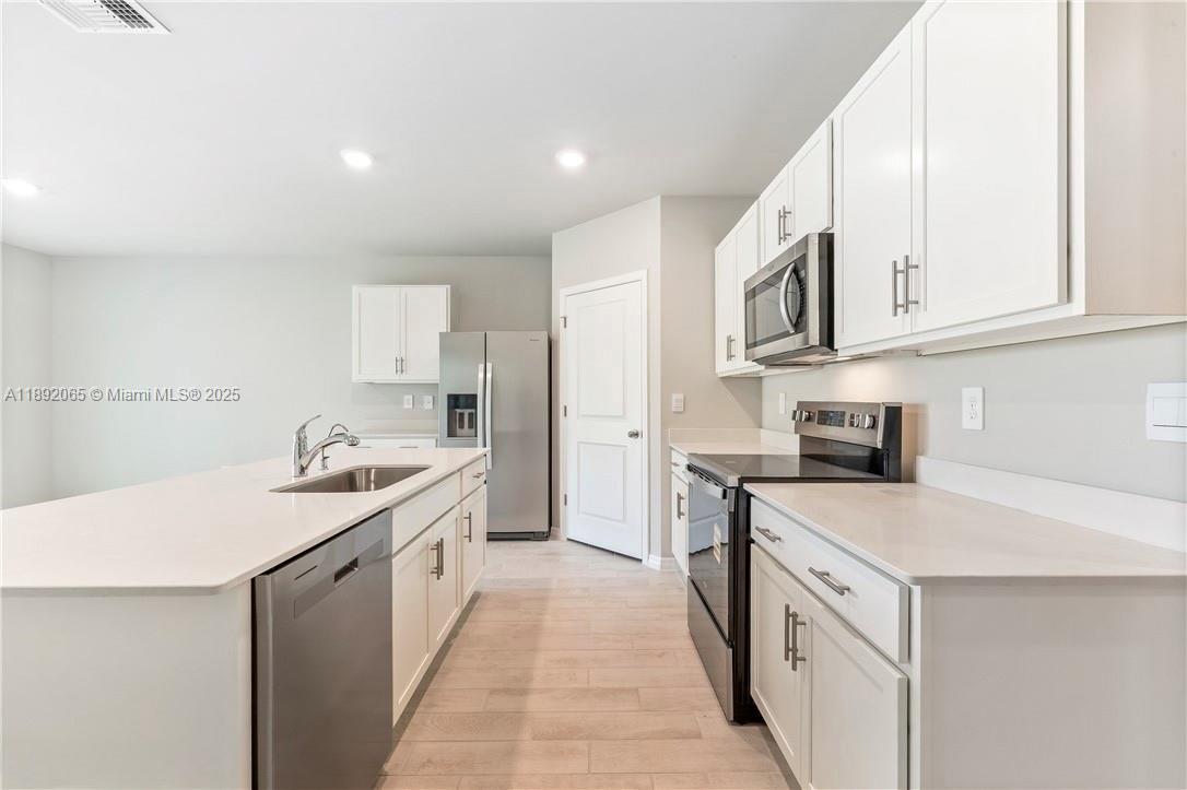 Lehigh Acres - Residential Lease