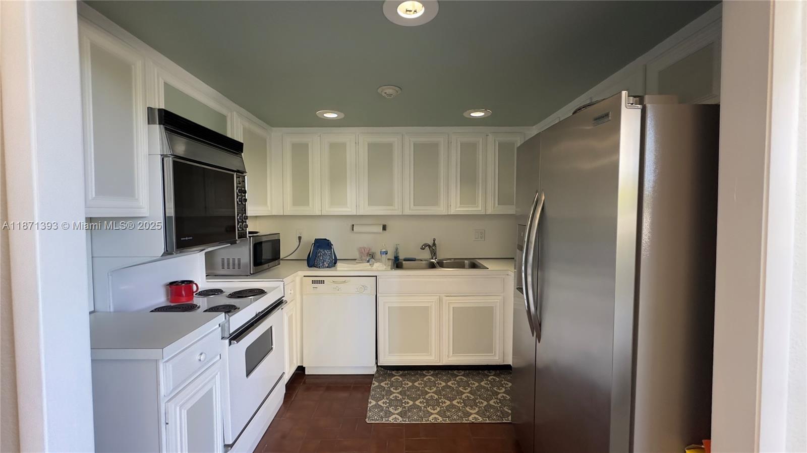 LANDS OF THE PRESIDENT CO - Residential