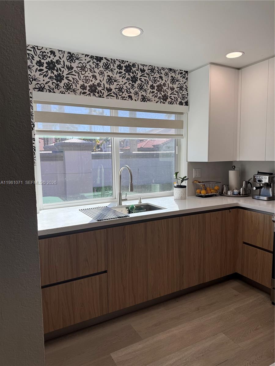 DORAL LANDINGS TOWNHOMES - Residential