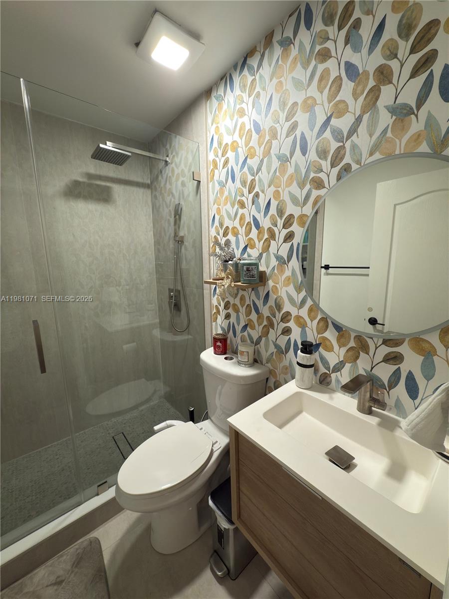 DORAL LANDINGS TOWNHOMES - Residential