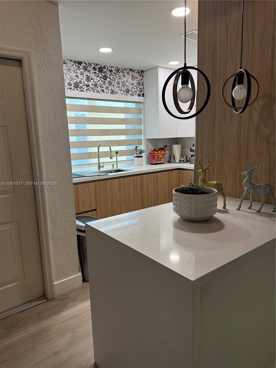 DORAL LANDINGS TOWNHOMES - Residential