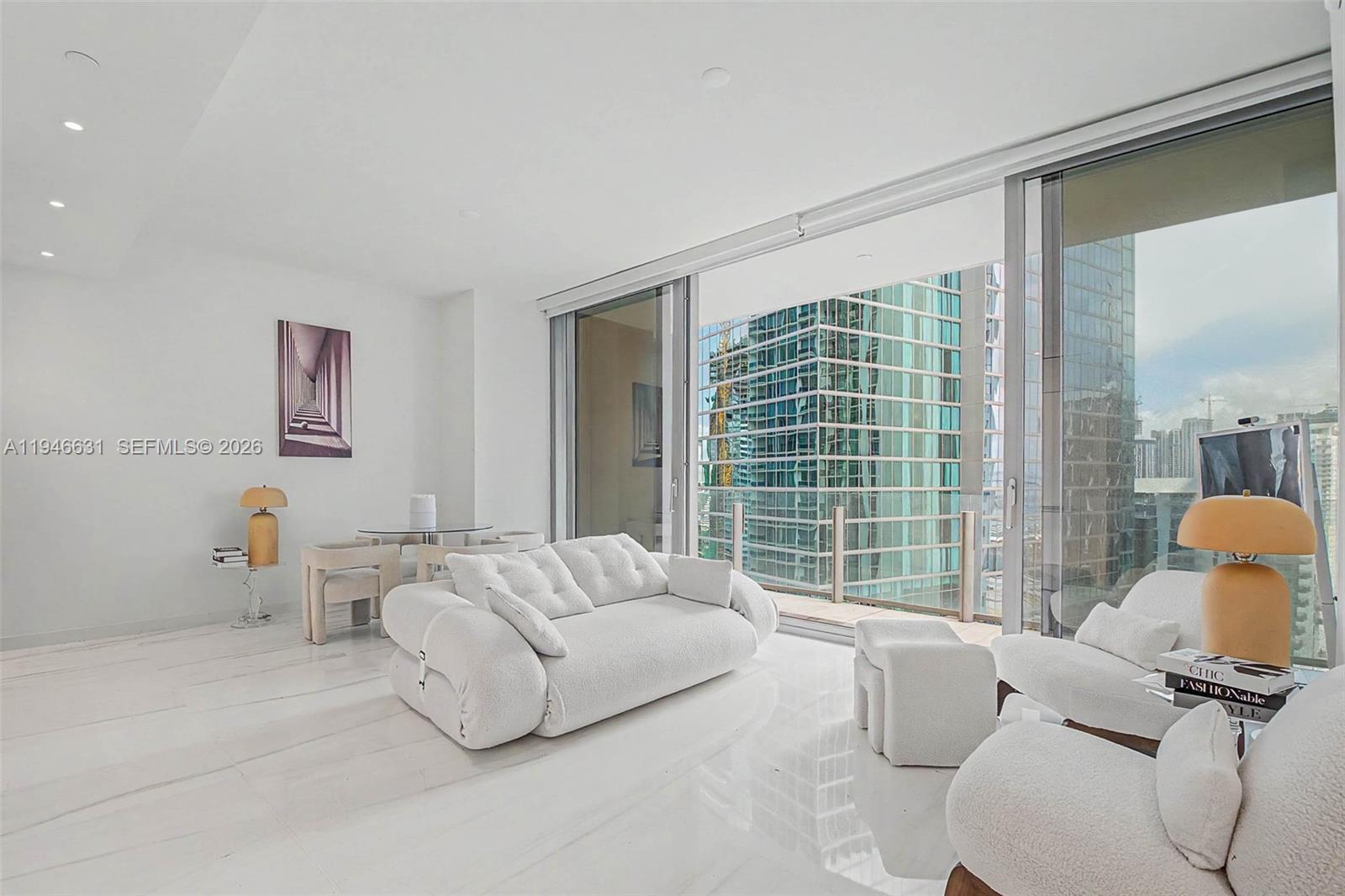 300 Biscayne Blvd Way 2808