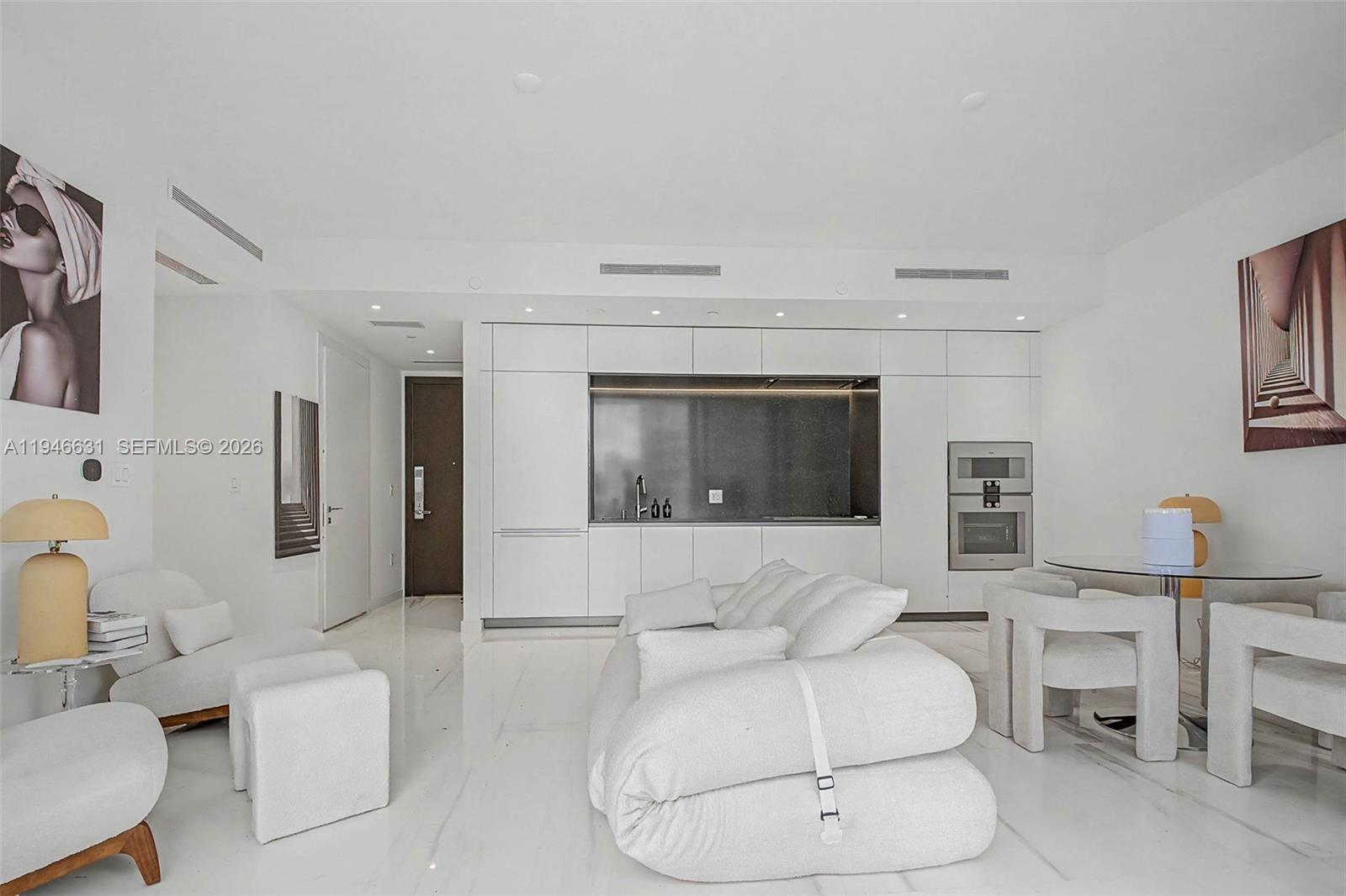 300 Biscayne Blvd Way 2808