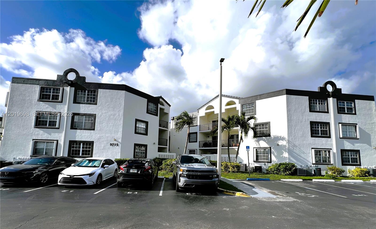 9715 Fontainebleau Blvd E209
