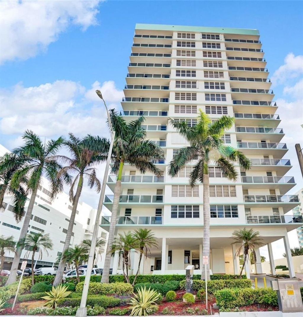Photo of 3725 S Ocean Dr #623, Hollywood, FL 33019 (MLS # A11377190)