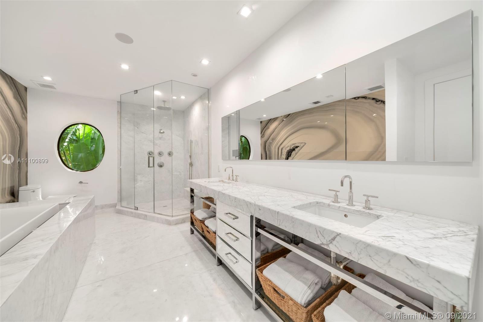 BAY HARBOR ISLAND - Residential