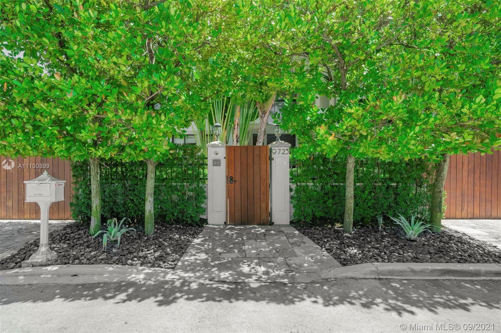 BAY HARBOR ISLAND - Residential