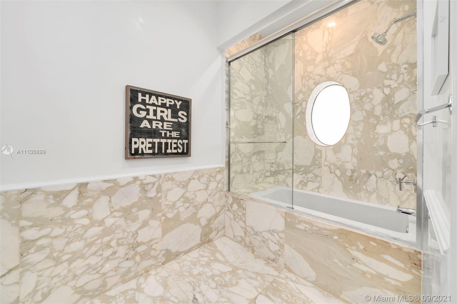 BAY HARBOR ISLAND - Residential