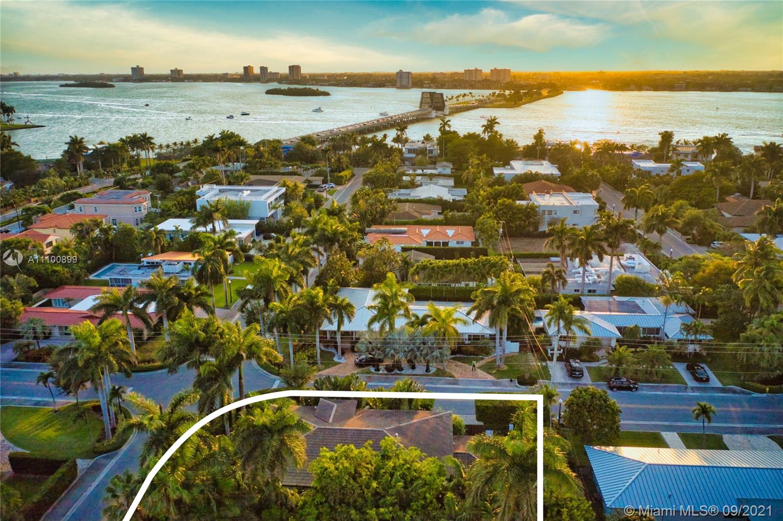 BAY HARBOR ISLAND - Residential