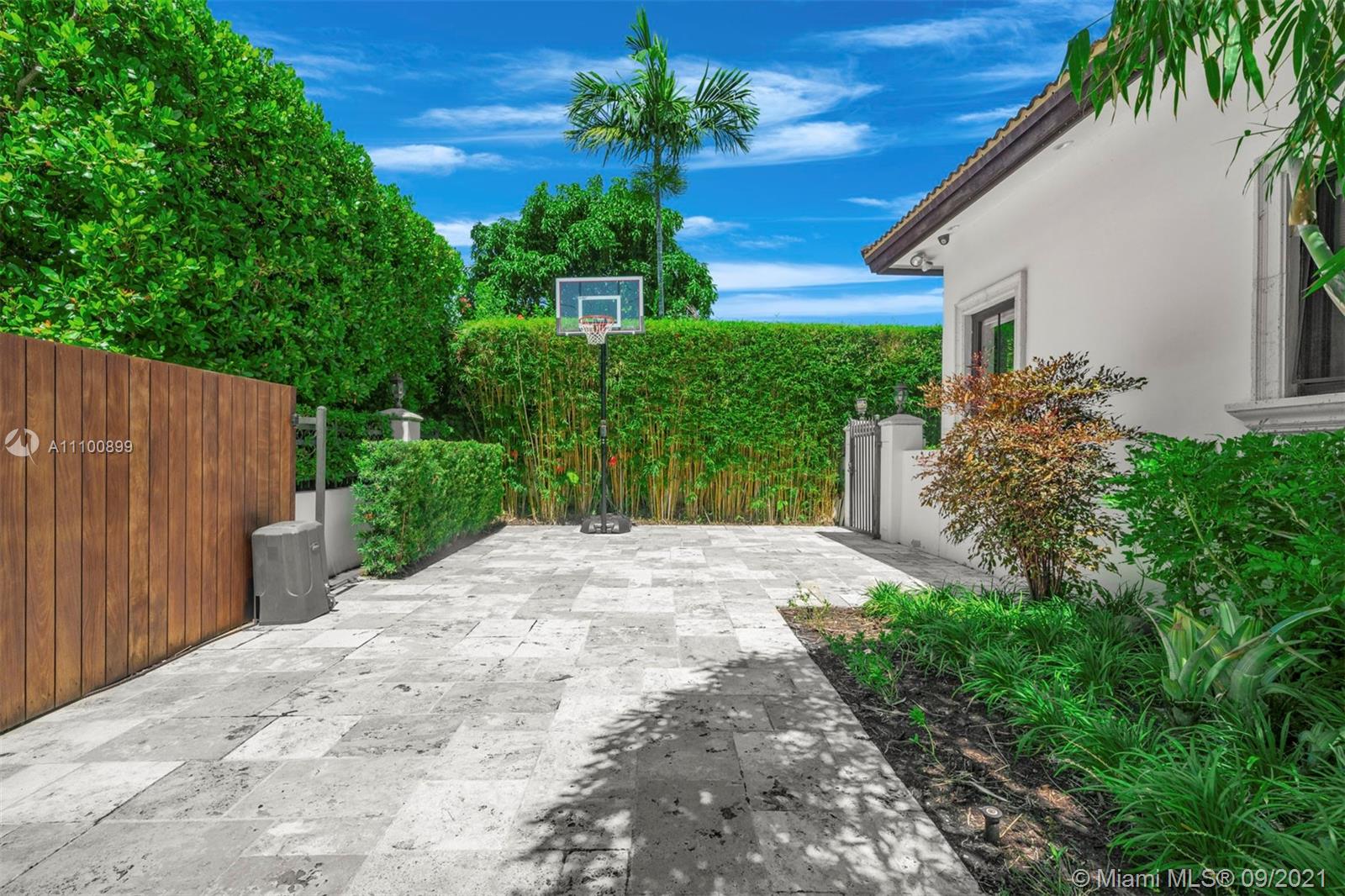 BAY HARBOR ISLAND - Residential