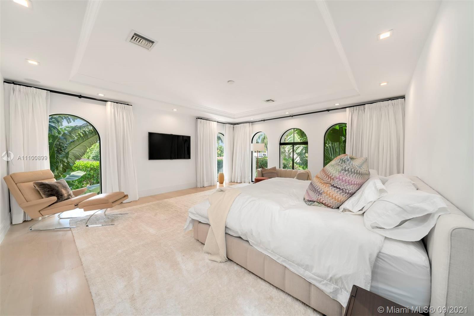 BAY HARBOR ISLAND - Residential