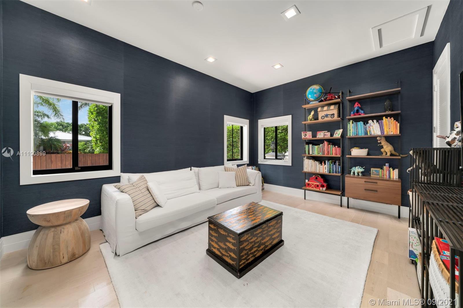 BAY HARBOR ISLAND - Residential