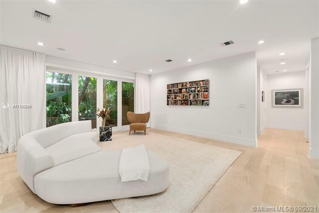 BAY HARBOR ISLAND - Residential