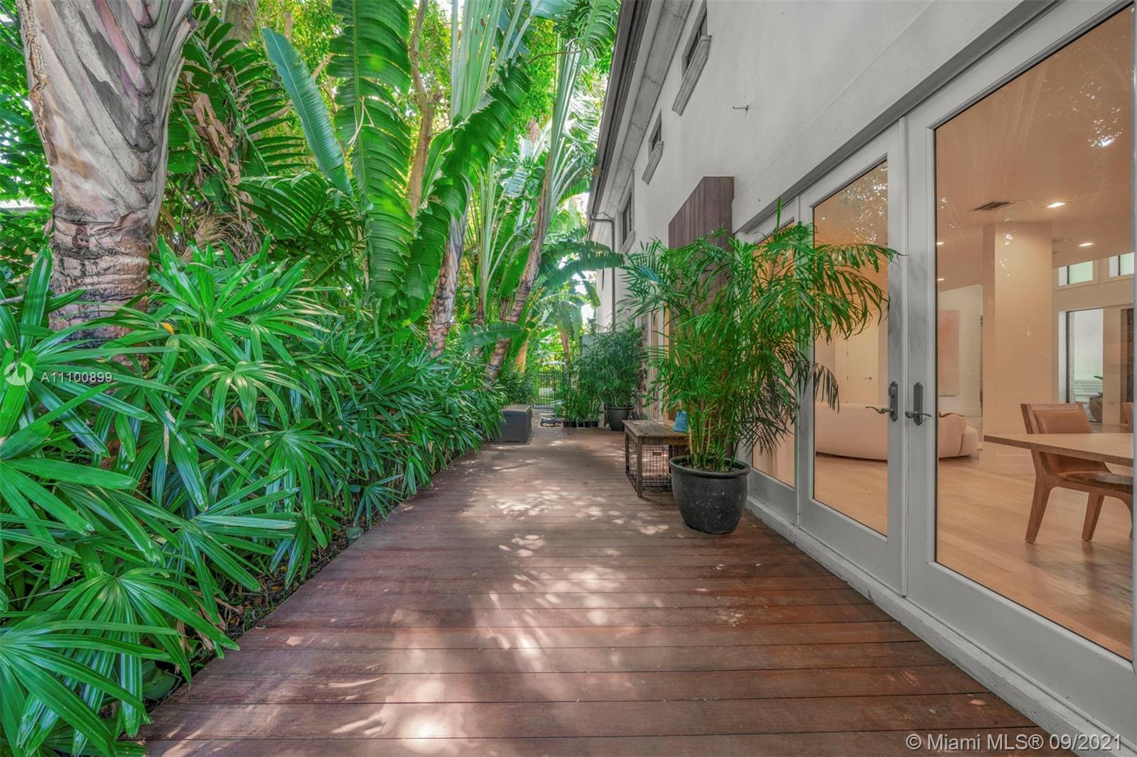 BAY HARBOR ISLAND - Residential