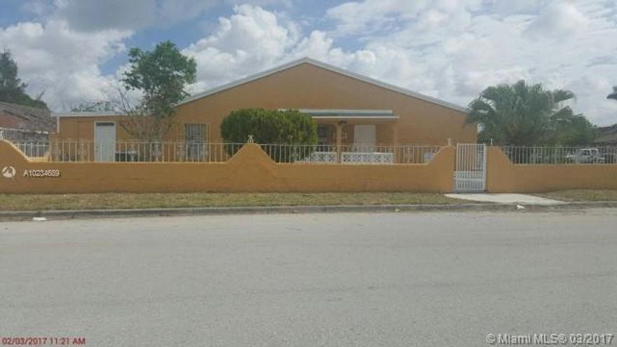 Spacious corner townhouse at Kings Gardens, features four bedrooms and two bath, updated kitchen, family room, fenced yard, close to schools, washer /dryer hookup inside unit(as per management washer/dryer machines won't be installed).Renters insurance required to move in.