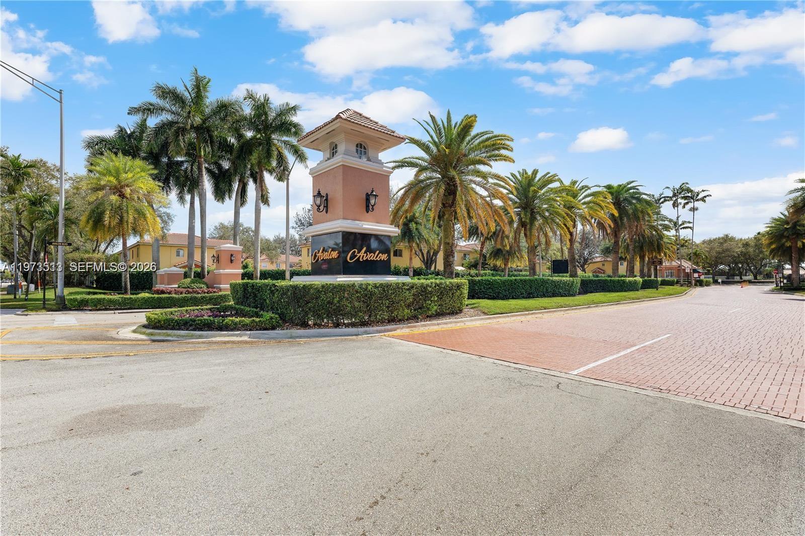 AVALON - Residential