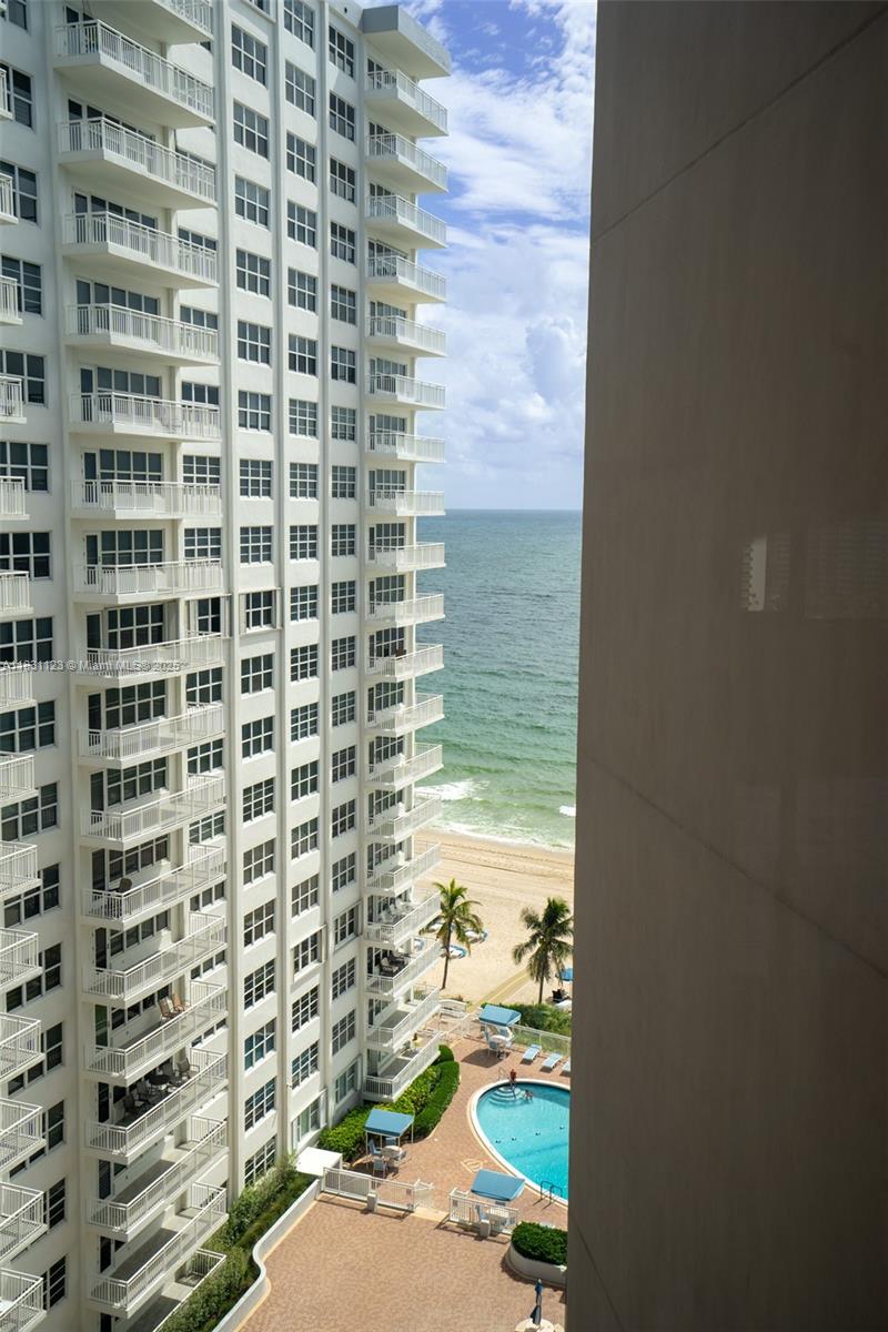 GALT OCEAN CLUB CONDO - Residential Lease