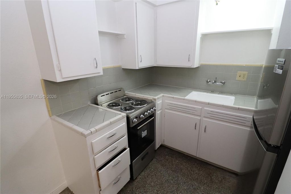 Photo of 1139 NE 10th Ave #3, Fort Lauderdale, FL 33304 (MLS # A11955835)