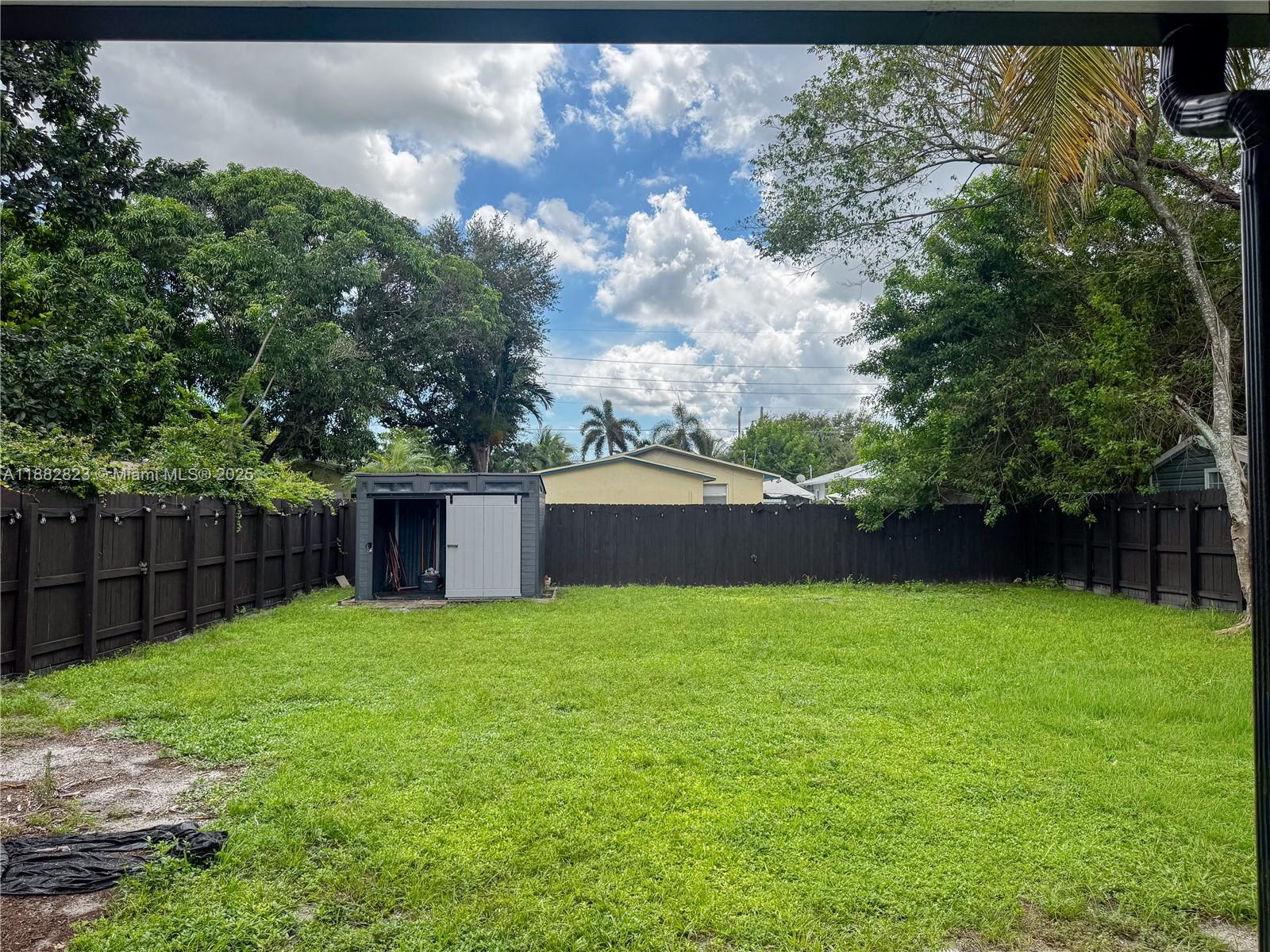 CARVER RANCHES - Residential Lease