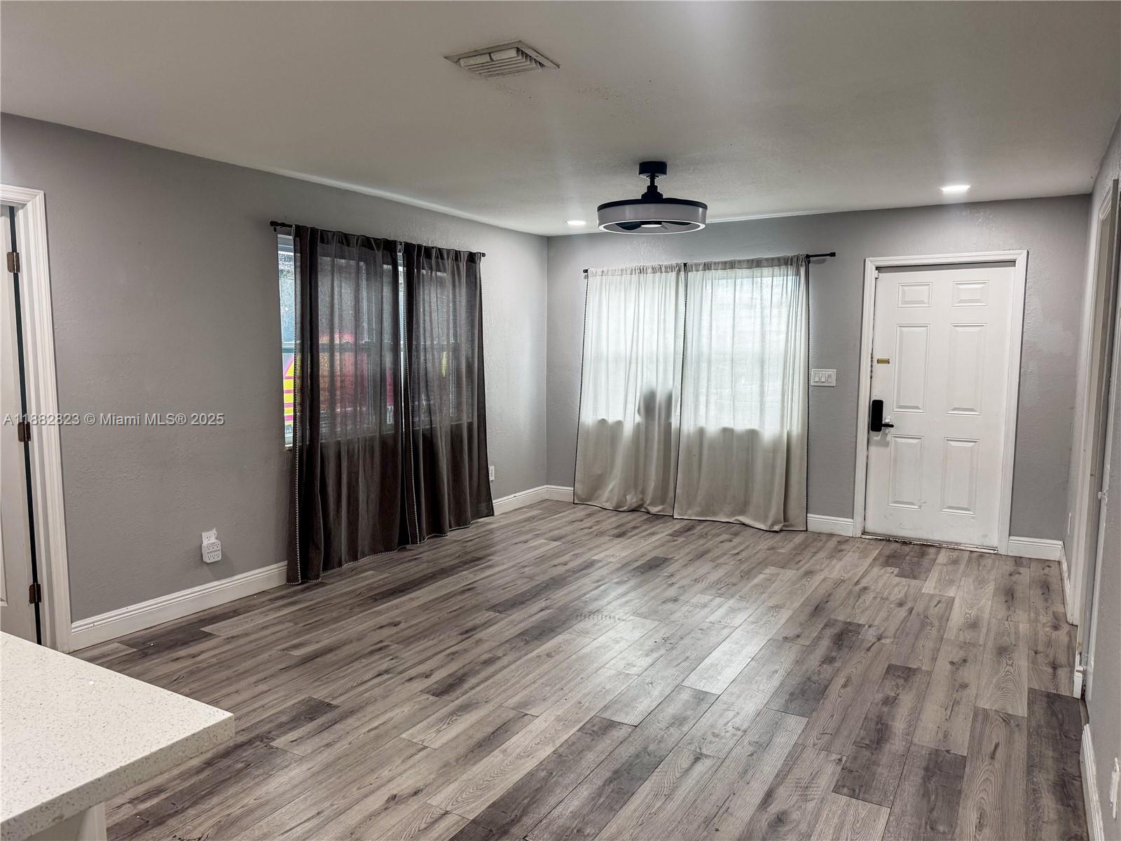CARVER RANCHES - Residential Lease