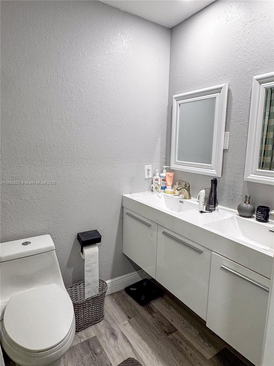 CARVER RANCHES - Residential Lease