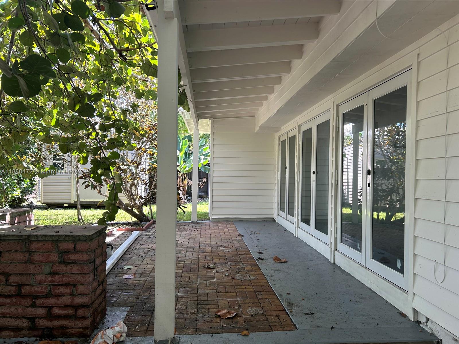 BIRD ROAD ESTATES - Residential Lease