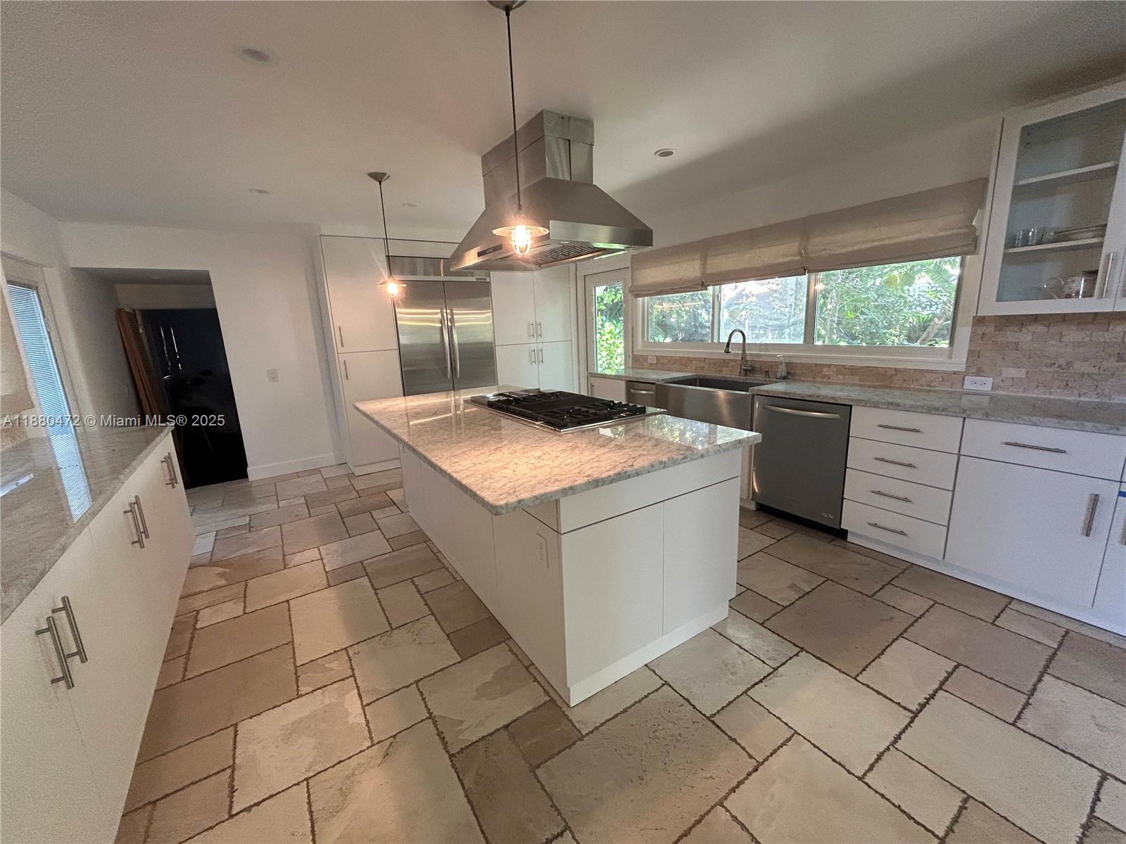 BIRD ROAD ESTATES - Residential Lease