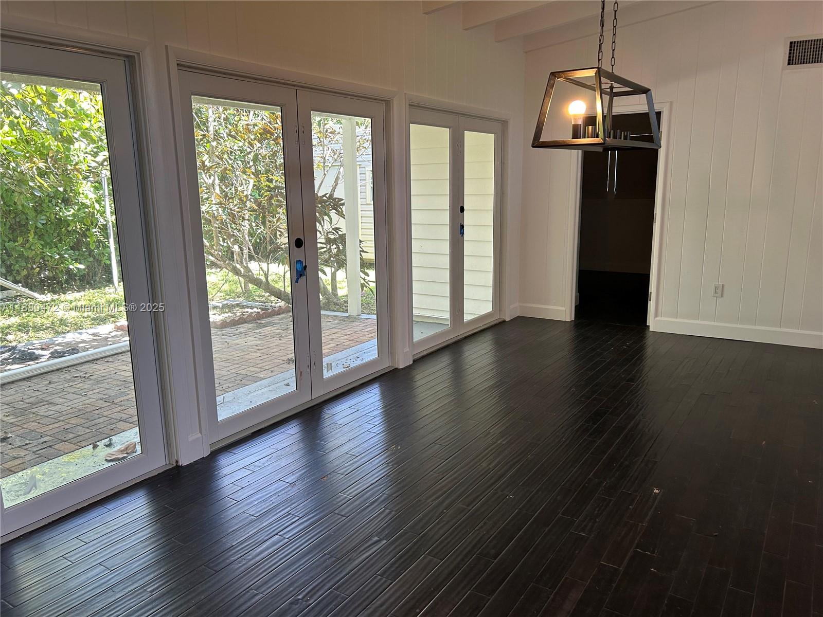 BIRD ROAD ESTATES - Residential Lease