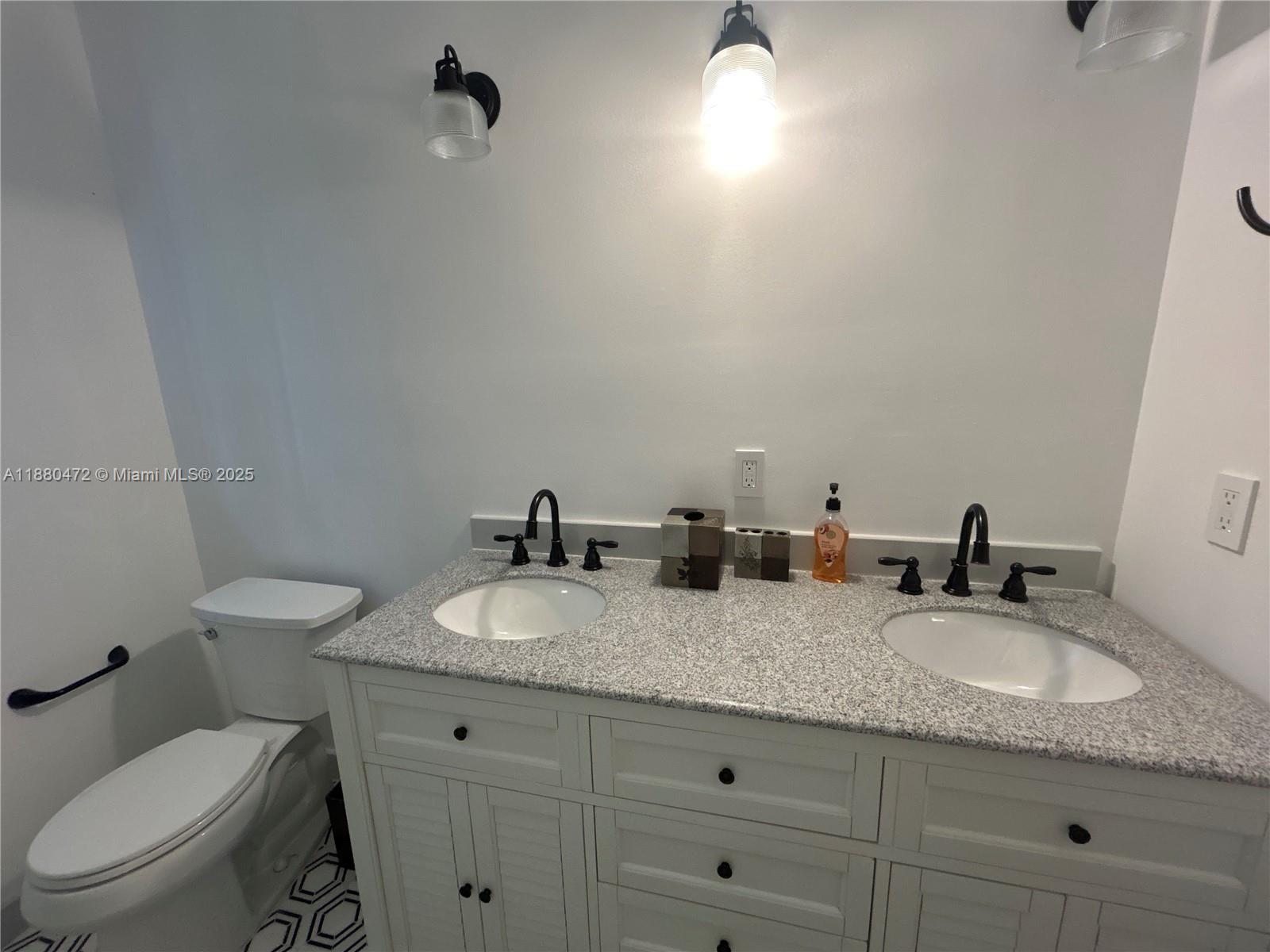 BIRD ROAD ESTATES - Residential Lease