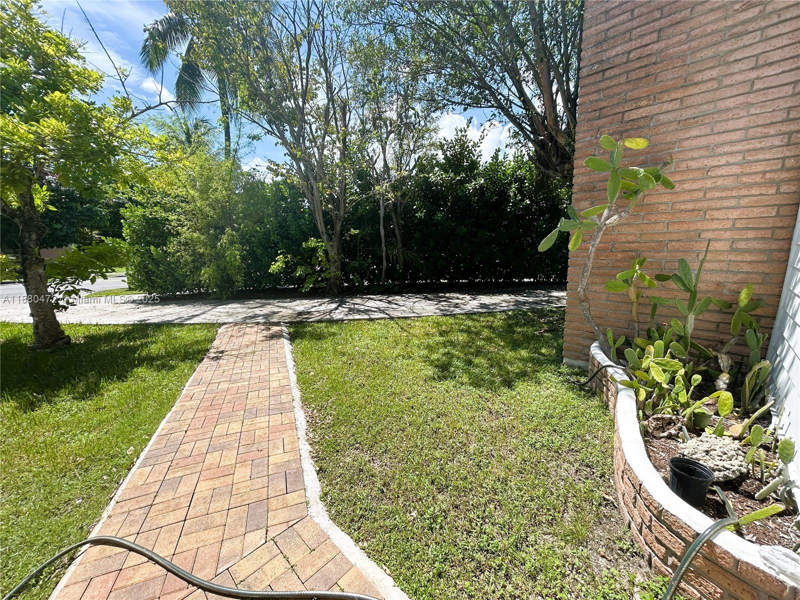 BIRD ROAD ESTATES - Residential Lease