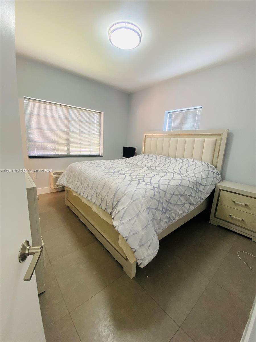 COUNTRY CLUB ESTATES SEC - Residential Income